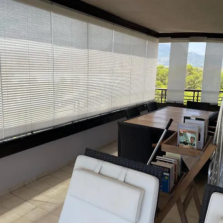 Апартаменти Paraiso Playa Primera Linea *
